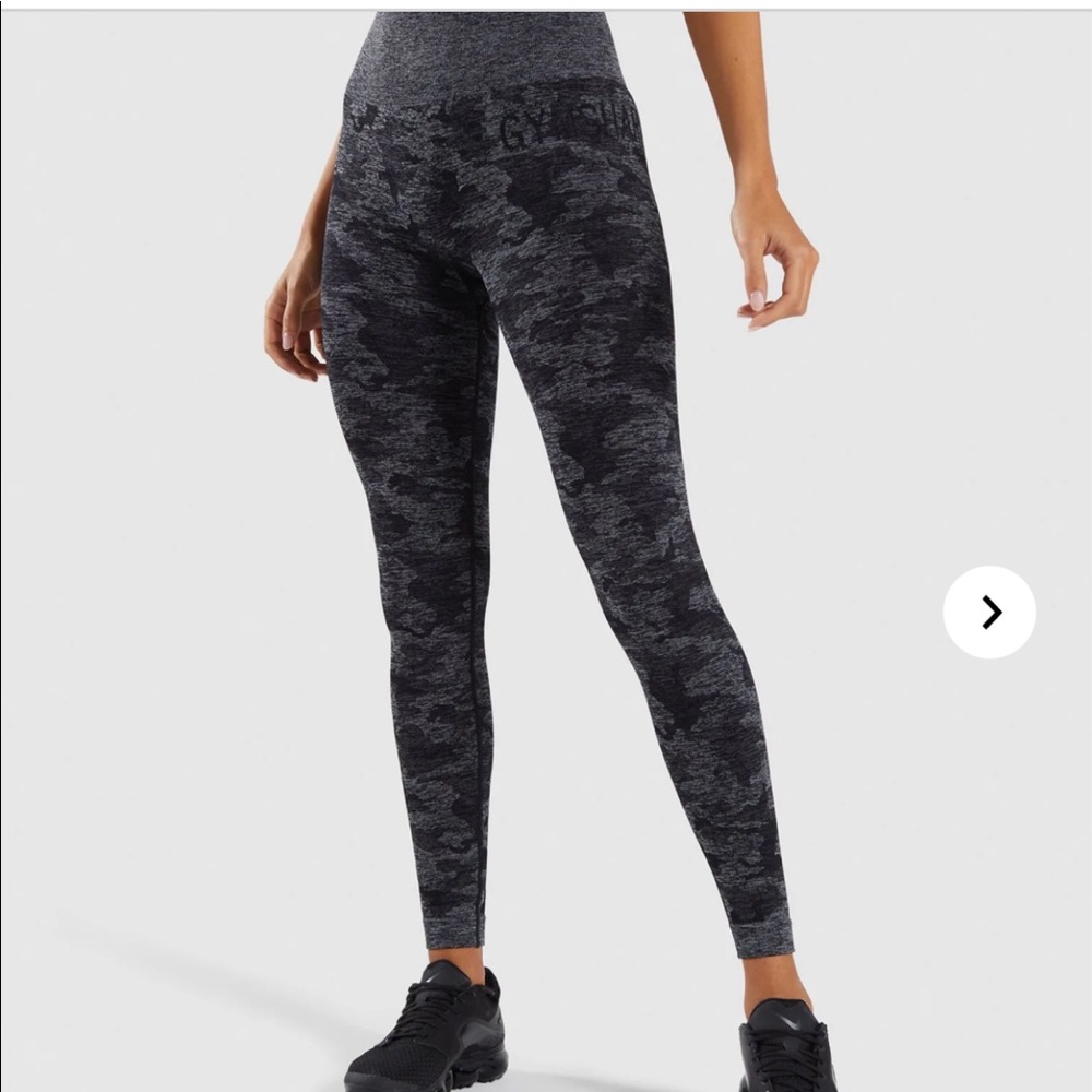 Gymshark ADAPT CAMO SEAMLESS LEGGINGS in black